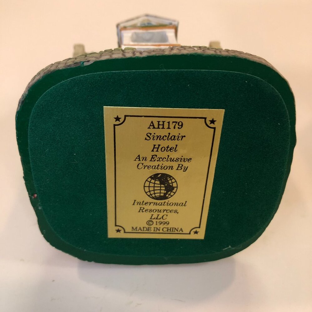 The Sinclair Hotel 1999 Liberty Falls Collection AH179 with Original Box - Picture 13 of 16